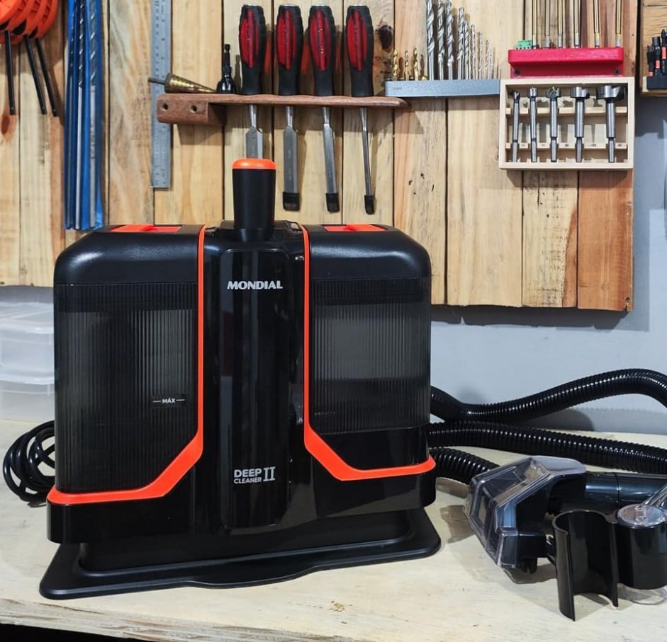 MONDIAL Extratora e Higienizadora Portátil Deep Cleaner I, Preto/Vermelho, 1650W, 110V - EXP-01-R