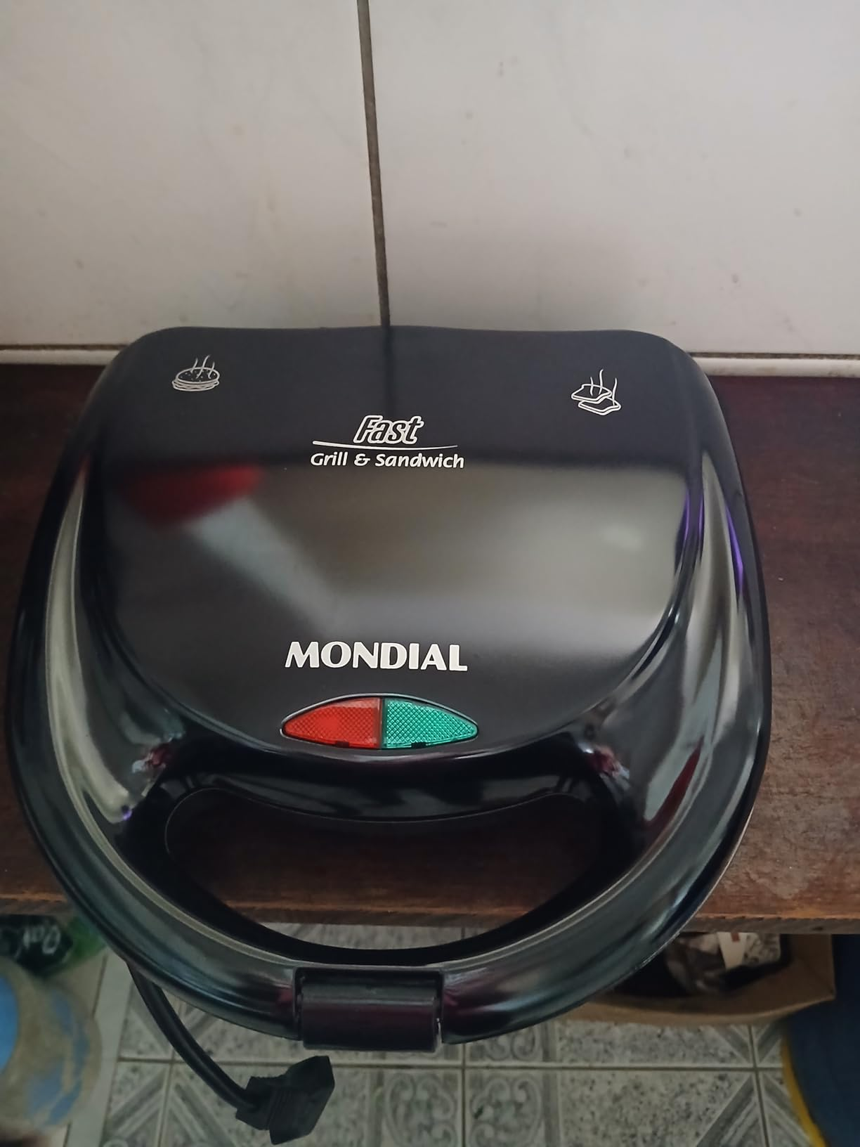 MONDIAL Sanduicheira Fast Grill 