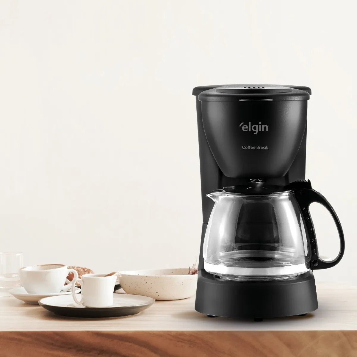 Cafeteira Elétrica 15 Xícaras Elgin Coffee Break Preta