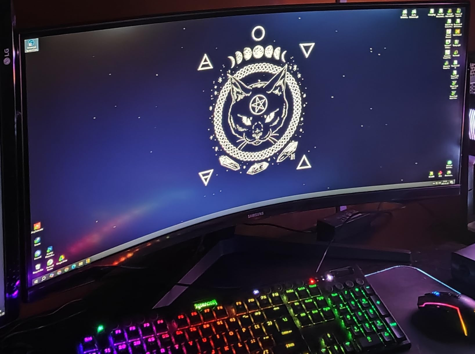 Monitor Gamer Curvo Samsung Odyssey 34’’, Ultra WQHD, 165Hz, 1ms, tela ultrawide, HDMI, Display Port, Freesync Premium, preto, série G5