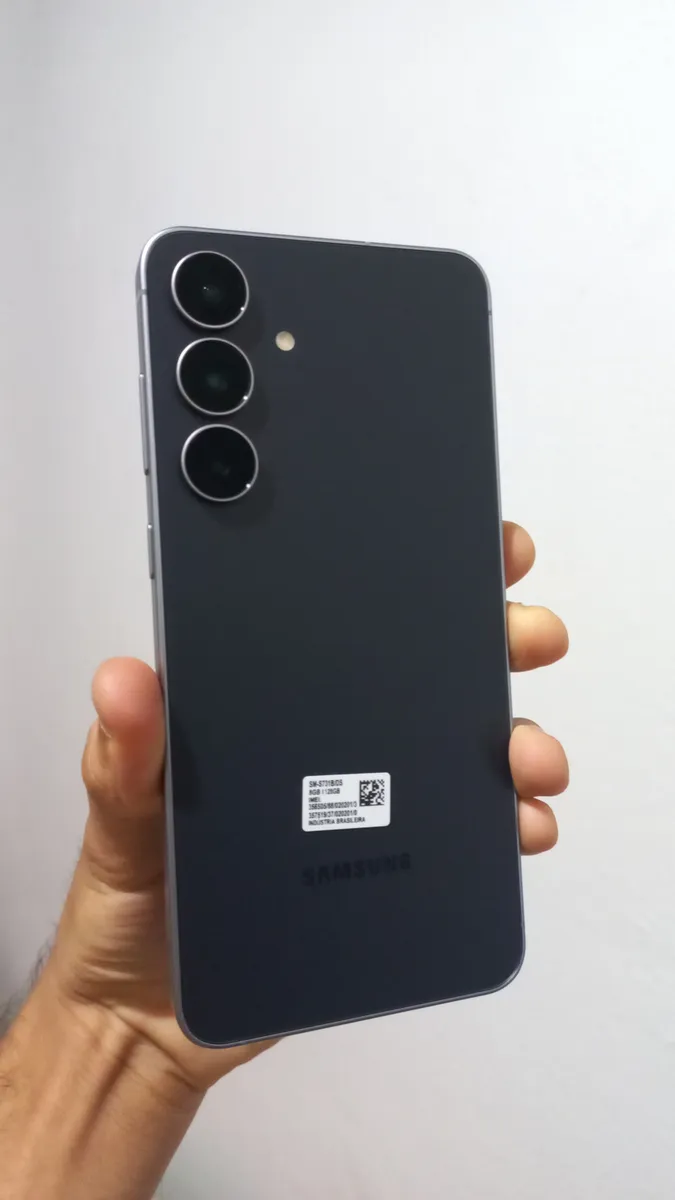 Celular Samsung Galaxy S25 Fe 5g, 128gb, 8gb Ram, Câmera Tripla De 50 12 8, Tela Grande De 6.7 Jetblack