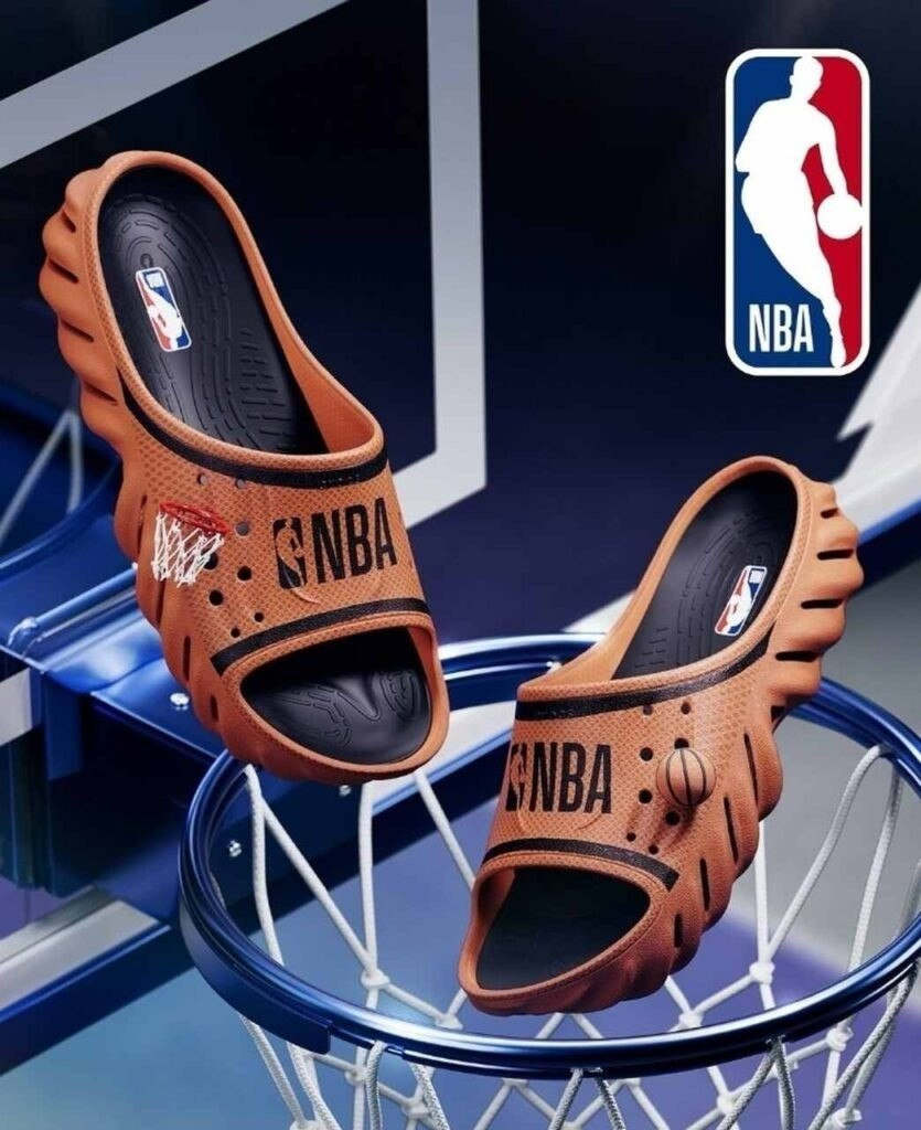 Chinelo Crocs NBA Echo Adulto