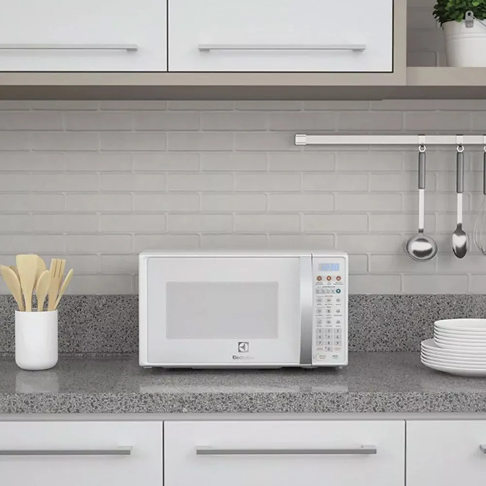 Micro-ondas Electrolux 20L Branco com Função Tira Odor e Descongelar MTO30