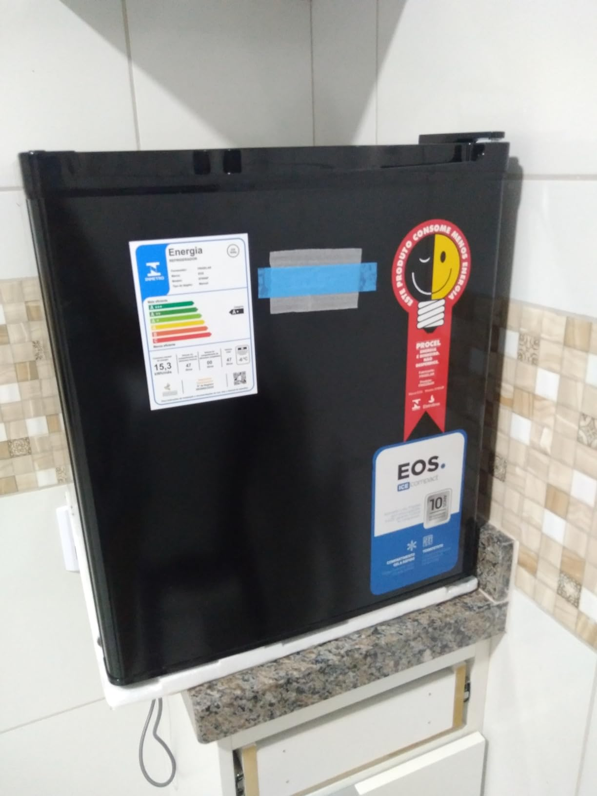 Frigobar EOS 47 Litros Ice Compact Preto EFB50P 110V