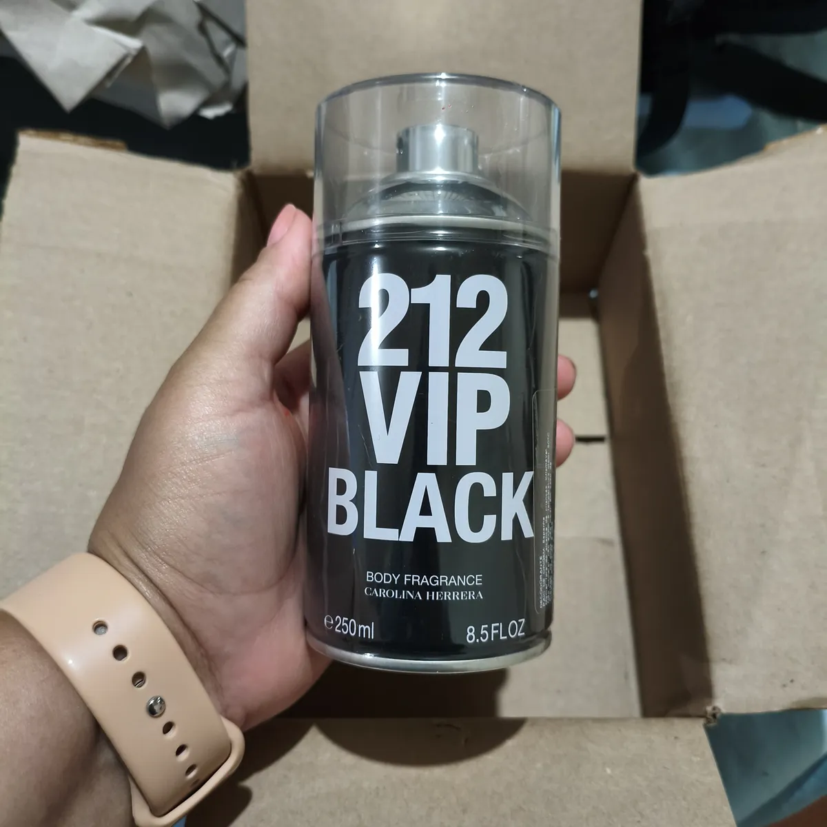 Carolina Herrera 212 Vip Men Black - Body Spray 250ml Blz