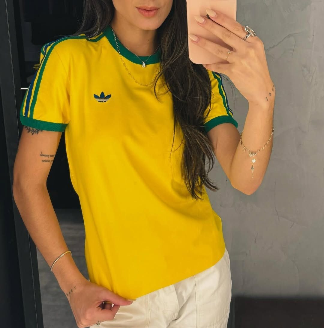 Camiseta Brasil Slim Três Listras adidas Feminina