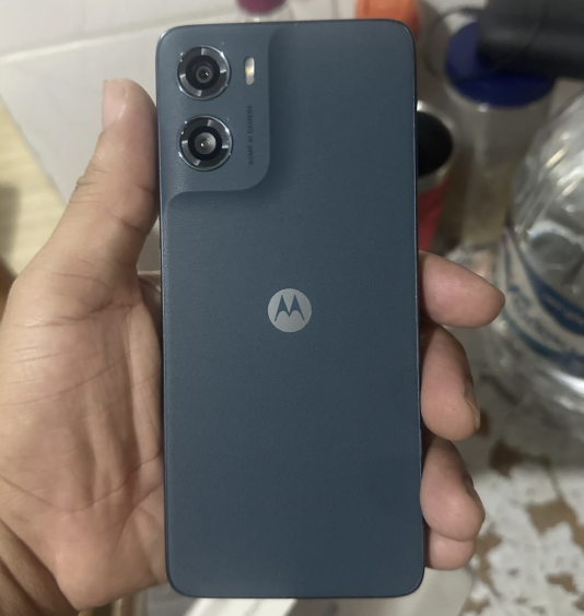 Smartphone Motorola Moto g06-128GB 12GB (4GB RAM 8GB Ram Boost) e Camera 50MP com AI Bateria de 5200 mAh Tela 6.9" - Azul Marinho