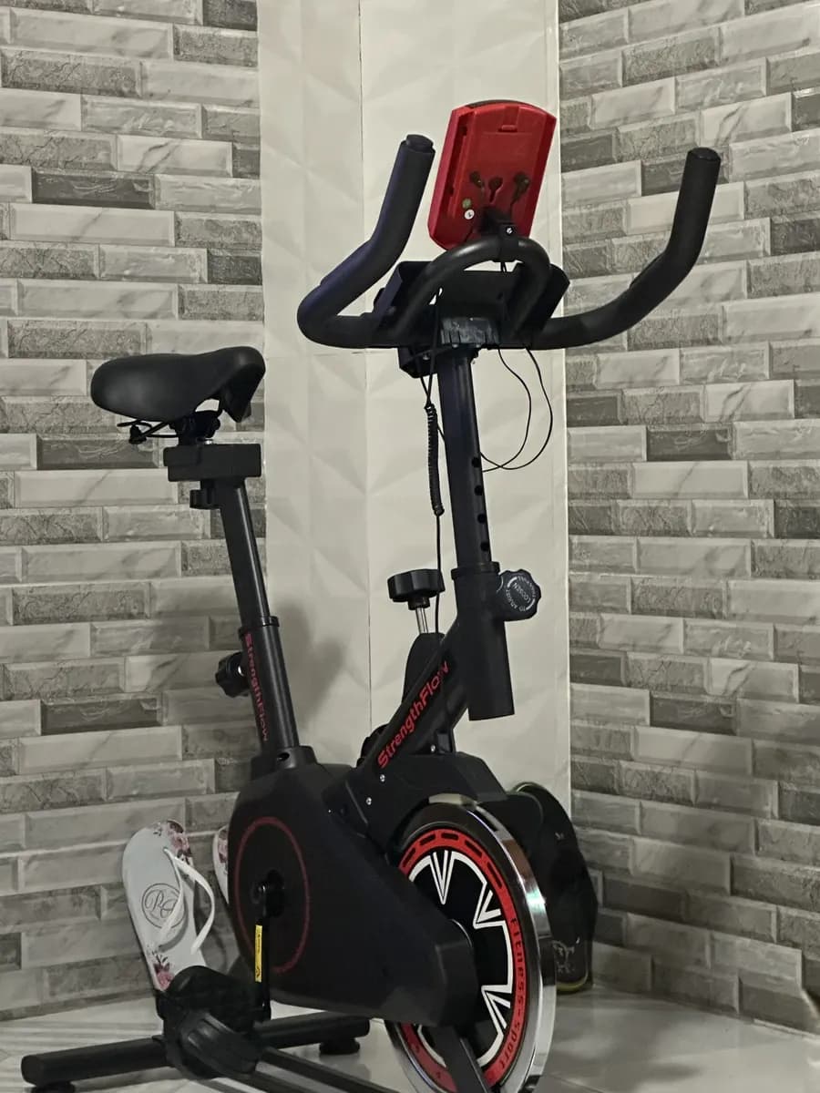 Bicicleta Ergométrica Fitness Para Cardio E Musculação Preto Sport