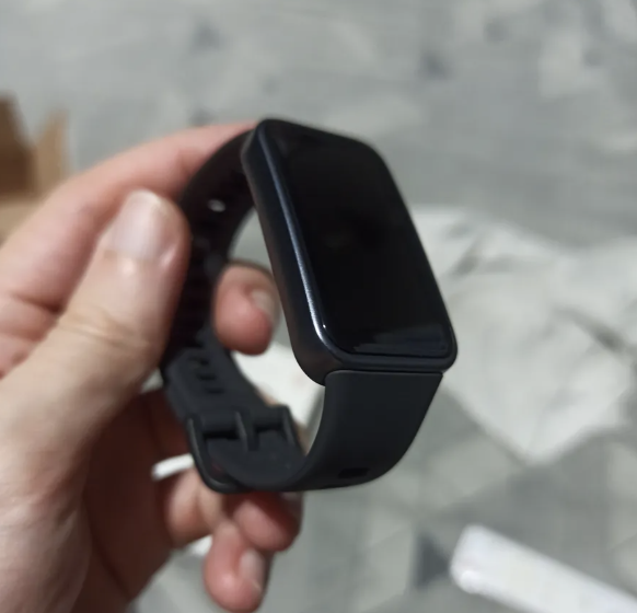 Smartwatch HUAWEI Band 10 Caixa de Polímeros Duráveis Análise do Sono em Nível Profissional Assistente de Bem-estar Emocional Relógio Smartwatch Compatível com Android e iOS Preto