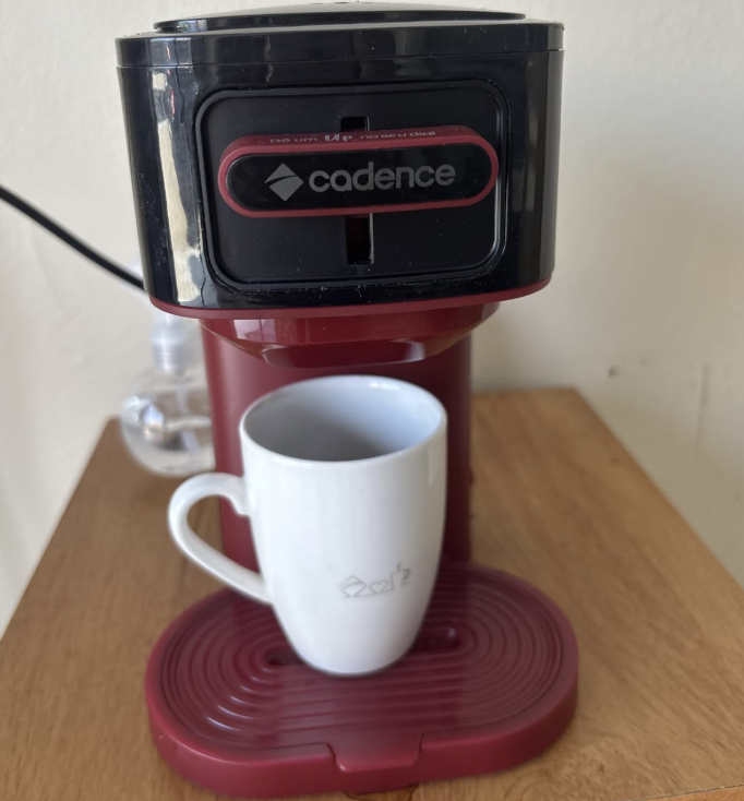 Cafeteira Cadence Single Up, 127V, CAF230