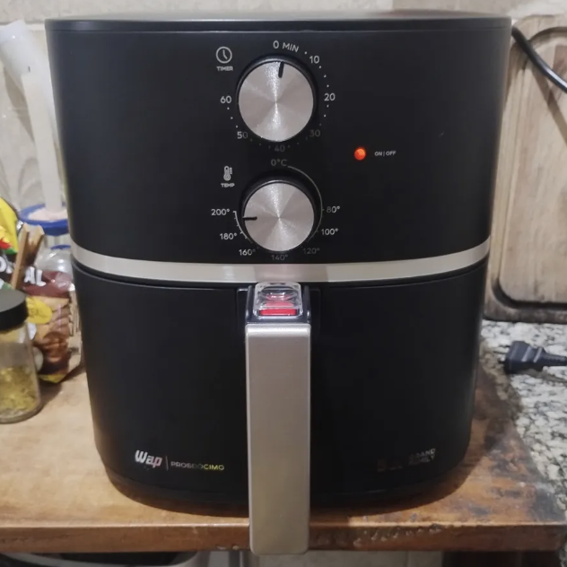 Fritadeira Elétrica Air Fryer Wap Wafg2s 5 Litros Com Revestimento Antiaderente 1500w 127v
