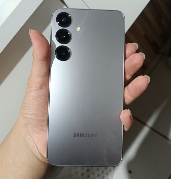 Celular Samsung Galaxy S25 5G, 256GB, 12GB RAM, Câmera Tripla de 50 12 10, Tela Grande de 6.7", Prata